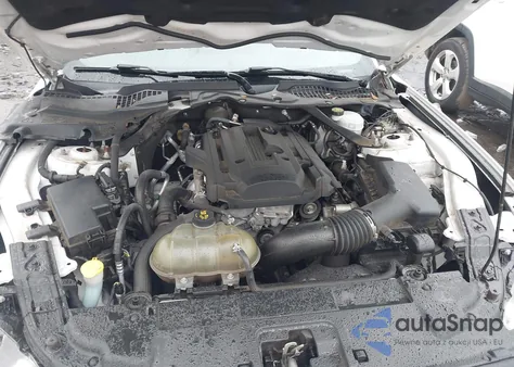 2018 Ford Mustang Ecoboost z USA, uszkodzony, nr VIN 1FATP8UH8J5174089